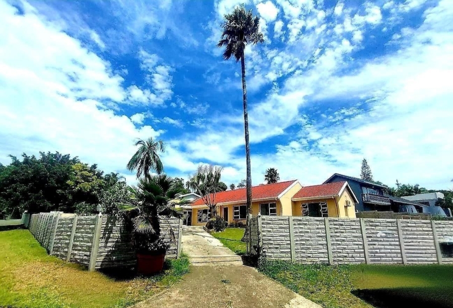 5 Bedroom Property for Sale in Beacon Bay Eastern Cape